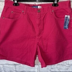 Liz Claiborne LizWear Classic Fit Curved Hip Mid Thigh Length Denim Jean Shorts